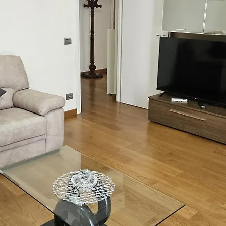 House Apartman *