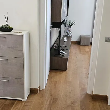 Apartman House *